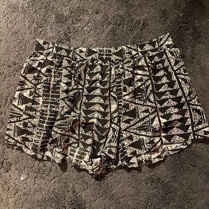 Black tribal print flowy shorts